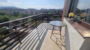 Apartament 4 camere zona Tractorul , luminat decomandat 17 mp terase - imagine 7