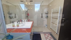 Apartament 4 camere zona Tractorul , luminat decomandat 17 mp terase - imagine 5