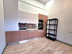 Apartament in cladire istorica in zona Central Shopping Center - imagine 8