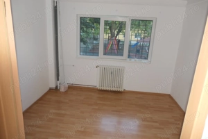 Spatiu pentru birouri, cabinete - apartament 4 camere, Micalaca 100 - zona Kaufland, la parter înalt - imagine 4