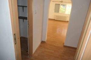 Spatiu pentru birouri, cabinete - apartament 4 camere, Micalaca 100 - zona Kaufland, la parter înalt - imagine 3