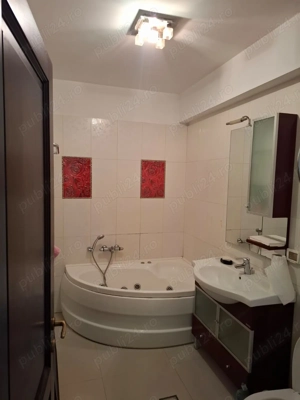 Apartament cu 3 camere si loc de parcare - imagine 9