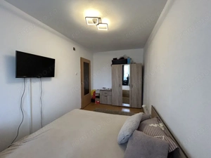 Apartament 4 camere, decomandat, 80mp utili, 2 bai - zona Dambovita  - imagine 4