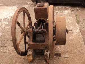   International Harvester-motor stationar.