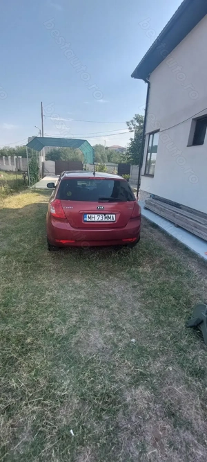 Kia Ceed 1.6 Diesel  Benzen 2010, Întreținută, baterie noua și cauciucuri noi - imagine 4