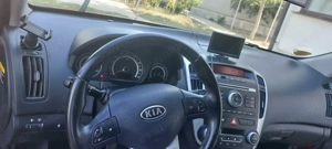 Kia Ceed 1.6 Diesel  Benzen 2010, Întreținută, baterie noua și cauciucuri noi - imagine 2