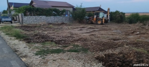 vand teren intravilan 5500 mp cu deschidere la sosea de 23 m inclusiv cadastru - imagine 4