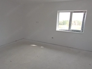 Sanandrei, Duplex pe Etaj, Drum Asflatat, Bucatarie Separata - imagine 8