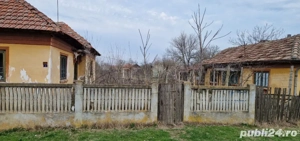 Teren si casa Goicea