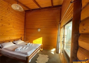 FILM! Resedinte montane,mobilate,echipate, jacuzzi,piscina,pretios areal,Sambata de Sus - imagine 2