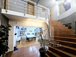 Casa individuala de inchiriat, Cetate - imagine 2