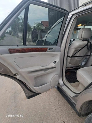 Vând Mercedes ML 320 an 2008 224cp  - imagine 5