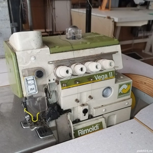 Masina de cusut si surfilat Rimoldi