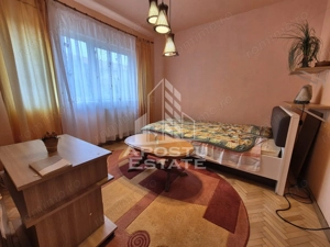 Apartament cu 3 camere, 65mp, zona Lipovei