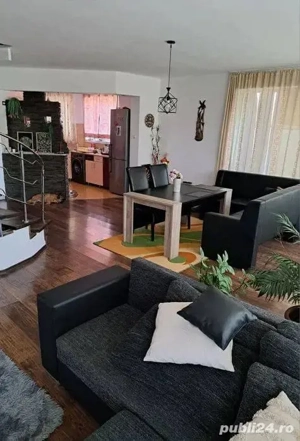 vand casa com Săndulesti - imagine 4