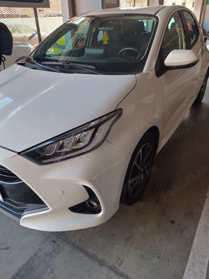 Auto Toyota YARIS 1,5 Hybrid, 2023 - imagine 8