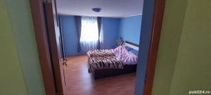 Vand casa cu 5 camere 