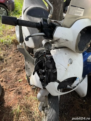 Dezmembrez Aprilia Scarabeo 125 Piese  - imagine 4