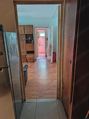 Vând apartament semidecomandat Bârlad - imagine 4 Vând apartament semidecomandat Bârlad - imagine 4