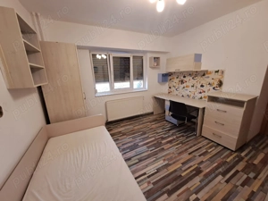 3 cam decomandat, Aradului-Piata Verde , 2 bai, centrala proprie