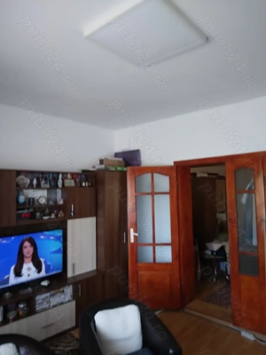 Vand casa sau schimb cu apartament in Resita.