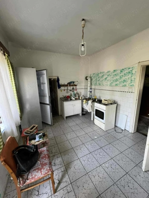 De Vanzare! Casa spatioasa 3 camere, pivnita si garaj (Medias) - imagine 5