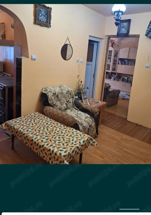 Vând apartament în zona turistică - imagine 2