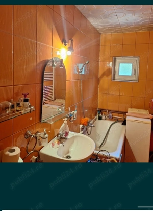 Vând apartament în zona turistică - imagine 7