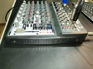 Behringer Xenyx 1202 FX