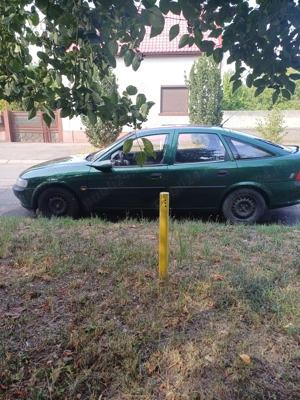 Vand Opel Vectra 1996, functional, stare buna, benzina 1,6, pret: 500 euro, actele la zi, Timisoara. - imagine 2