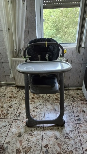 Scaunel cu măsuță 