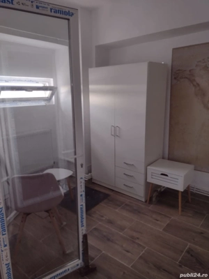 Apartament cu openspace plus dormitor Poitiers,30 mp - imagine 3