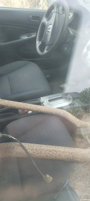 Mașina cu interior curat