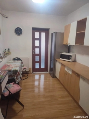 Proprietar închiriez apartament 2 camere piața mica