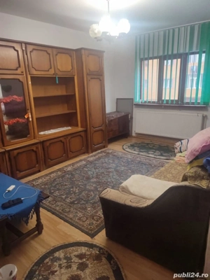 Proprietar închiriez apartament 2 camere piața mica - imagine 2