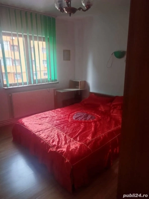 Proprietar închiriez apartament 2 camere piața mica - imagine 3