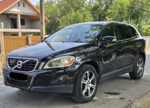 2010 volvo xc60.