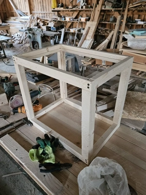 Stupi de albine carpatine - imagine 3