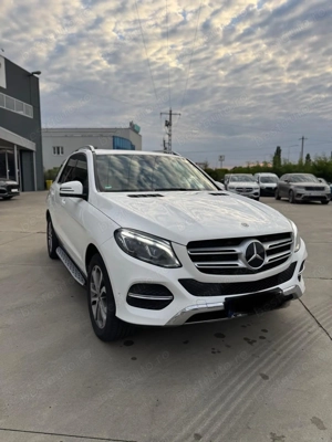 Vând Mercedes-Benz GLE 350d 4Matic