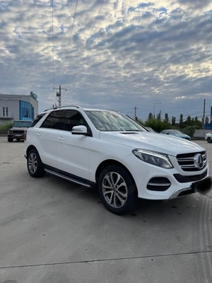 Mercedes-Benz GLE 350d - imagine 3