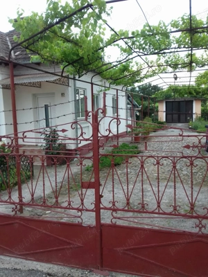 Vind casă cu teren Intravilan in Rimnicu-Vilcea Str. Buridava 34 - imagine 3
