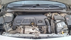 Opel astra j 1.6 cdti Sports Tourer - imagine 5 Opel astra j 1.6 cdti Sports Tourer - imagine 5