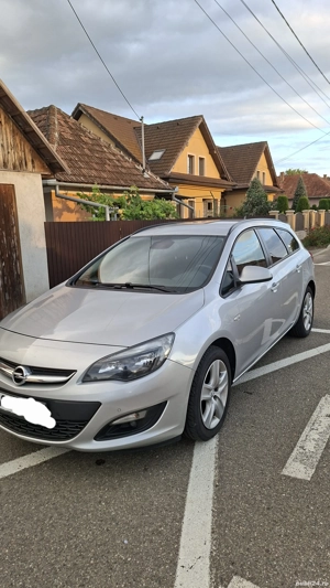 Opel astra j 1.6 cdti Sports Tourer - imagine 2 Opel astra j 1.6 cdti Sports Tourer - imagine 2