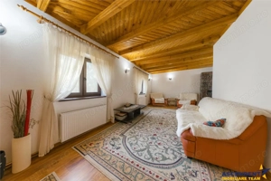 Tur LIVE!Casa cu arhitectura traditionala, curte spatioasa,foisor,Rucar-Bran - imagine 14