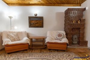 Tur LIVE!Casa cu arhitectura traditionala, curte spatioasa,foisor,Rucar-Bran - imagine 7