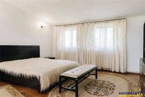 Tur LIVE!Casa cu arhitectura traditionala, curte spatioasa,foisor,Rucar-Bran - imagine 8