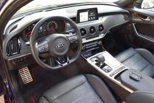 Kia Stinger GT   Performanță, full dotări, km reali  - imagine 5