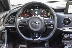Kia Stinger GT   Performanță, full dotări, km reali  - imagine 4