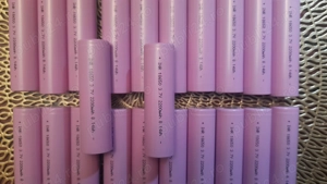 acumulatori Noi litiu 18650 pentru tigari electronice 2200mA , calitate premium Taiwan