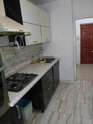 Inchiriez apartament 3 camere, etaj 3, zona Miramar - imagine 4 Inchiriez apartament 3 camere, etaj 3, zona Miramar - imagine 4